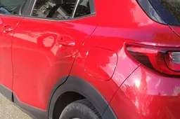 Kokių spalvų automobiliai į avarijas patenka dažniausiai