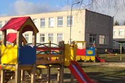 Vaikus iki 3 metų auginantiems valstybės ir savivaldybių įmonių darbuotojams – trumpesnė darbo savaitė