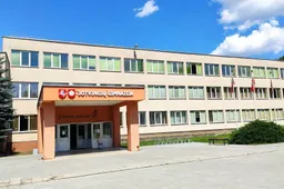 Abiturientai į egzaminus privalės atvykti sveiki ir be pareigos izoliuotis