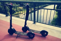 Ministerija žada atsisakyti subsidijų paspirtukams už sunaikintus taršius automobilius