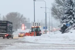 Sudėtingesnės eismo sąlygos išlieka Alytaus ir kituose rajonuose