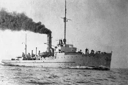 Jūrinės valstybės simbolis – karo laivas „Prezidentas Smetona“