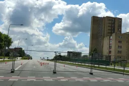 Beveik visos Naujosios gatvės uždarymas trikdė eismą mieste ir kėlė pavojų vairuotojams