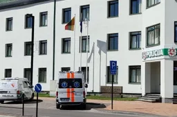 Moteris peiliu sužalojo vyrą, šis pabėgo iš ligoninės