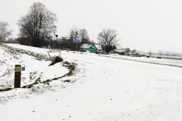 Keliuose – slidu, būkime atsargūs