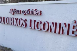 Mirė Alytuje gimdžiusi moteris – įtariama ypač reta patologija, kūdikis išgelbėtas atlikus Cezario pjūvį