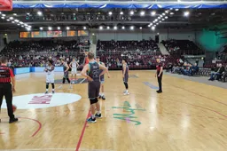 „Vilkai“ sudraskė  prieniškius