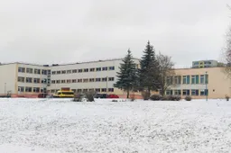 Papildoma deratizacija baigta – progimnazijos mokiniai vėl gali naudotis persirengimo spintelėmis