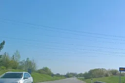 Vienašališkai mažinama sutartyse užfiksuota elektros tiekimo kaina