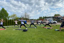 Į stovyklą nori ir suaugę