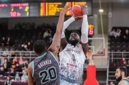 Prie „Wolves“ jungiasi subyrėjusio „Budivelnyko“ amerikietis