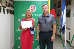 Generalinio komisaro padėkas ir atminimo ženklus įteikė už sėkmingą kovą su COVID-19