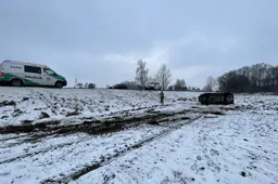 Kelyje prie Alytaus sužaloti keturi žmonės, vienas po eismo įvykio buvo pasišalinęs