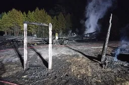 Dėl gaisro seniausiame Dzūkijoje teatre – neatsargaus elgesio su ugnimi ir padegimo versijos