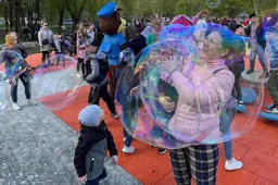 Įsigaliojo nauja vaiko priežiūros tvarka: tėvai gali naudotis neperleidžiamomis atostogomis