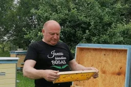 Alovės seniūnas J. Baliukonis: „Policijoje dirbti metai paliko pėdsaką...“