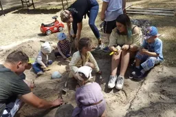 Nuo mažens įtraukta archeologijos