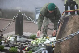 Alytuje pagerbtas pirmasis už Nepriklausomybę žuvęs šalies karininkas