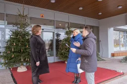 Pasveikinti šventiniu laikotarpiu miestą puošę alytiškiai