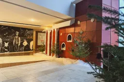 Kalėdų senelis kviečia į savo rezidenciją Alytaus miesto teatre