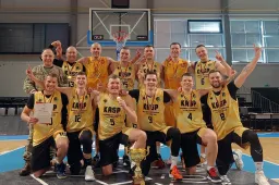 Lietuvos kariuomenės krepšinio čempionai – Alytaus savanoriai