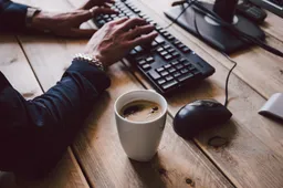 Kaip dirbant iš namų pasidaryti ofiso kavą?