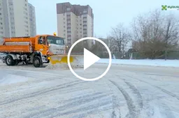 Amžinas klausimas: kodėl kelininkai kaskart „laukia“, kol keliai taps nepravažiuojami?