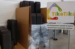 Daugiabučių namų bendrijoms dalinami kibirėliai maisto ir virtuvės atliekoms