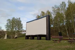 „Kinas veža“ grįžta: ne tik filmai, bet ir pramogos Alytaus dainų slėnyje