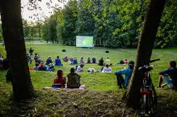 Nors seansas pernai buvo sustabdytas, „Kino karavanas“ į Alytų ketina grįžti