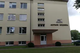 200 eurų valstybės stipendijas gaus matematikos, informatikos ir inžinerijos studentai