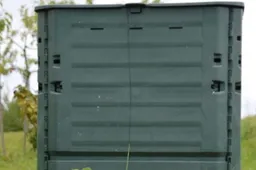 Kur dėti maisto atliekas, jei neturi jų konteinerio?