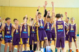 Alytaus akademijos komanda pasipuošė Moksleivių krepšinio lygos bronza