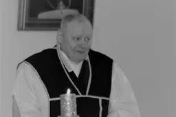 Mirė ypatingais darbais dėl Pivašiūnų bažnyčios pasižymėjęs monsinjoras