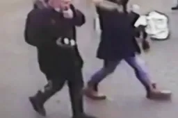 Parduotuvėje pasisavino kito asmens pinigus 