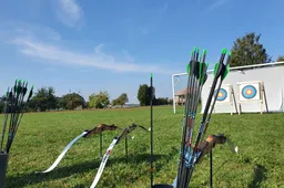 Šaudymas iš lanko Butrimonyse įtraukė ir mokytojus, ir mokinius