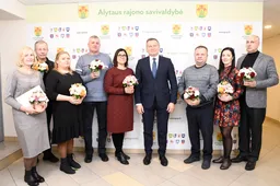 Pasveikino gruodį gimusius