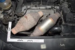 Netoli Alytaus sulaikyti automobilių detalių vagys