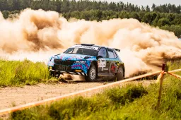 „7bet Rally Lazdijai“ drama: paskutiniame greičio ruože pergalė išplėšė V.Jurkevičius ir A.Paliukėnas
