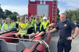 Narai savo žiniomis dalijosi su vaikais