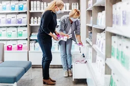 Artimojo priežiūra namuose atsiradus šlapinimosi ir tuštinimosi įpročių pokyčių.  Būtiniausių priežiūros priemonių krepšelis