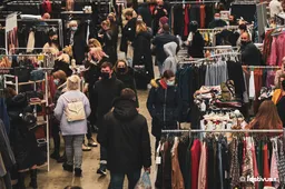 Alytaus arena virs kalėdiniu miesteliu