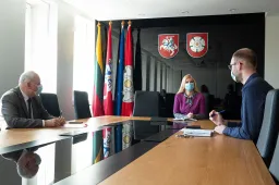 Kurių Alytaus mokyklų pradinukai testuosis ir į klases grįš pirmieji?