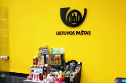 Savo patalpų Alytuje atsisakęs Lietuvos paštas aptarnauja tik klientus su „Galimybių pasais“