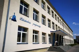 I Alytuje veikiančiai Piliakalnio progimnazijai siūloma tapti Alytaus rajono gimnazija