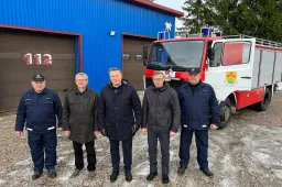 Priešgaisrinei apsaugos tarnybai – du papildomi automobiliai