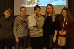 Galvas suko ne tik kalėdiniame, tačiau ir angliškame protmūšyje