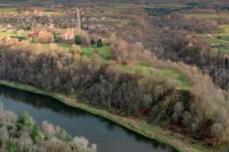 Nemokamas M. Mikutavičiaus koncertas – ant Nemuno kranto Alytaus rajone  