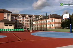 Į klases Alytuje grįžo ne visi abiturientai