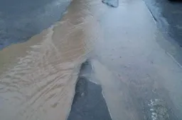 Vandens tiekimo avarija - Naujojoje, potvynis - ir Žuvinto gatvėje
